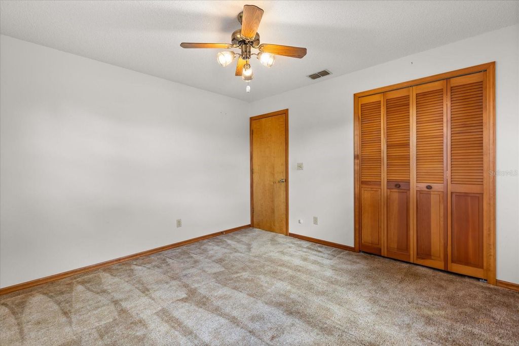 Image 17 of property listing at 407 WYOMING AVENUE, St Cloud, FL 34769