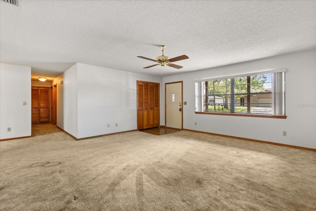 Image 9 of property listing at 407 WYOMING AVENUE, St Cloud, FL 34769