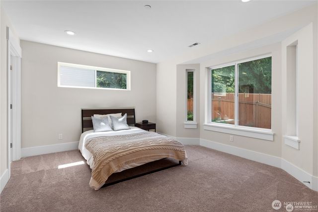 16831 84th Lane NE, Kenmore, WA 98028