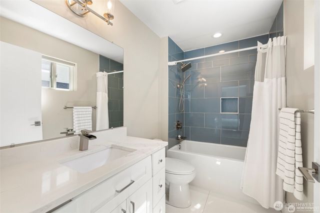 16831 84th Lane NE, Kenmore, WA 98028