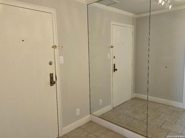 7701 Wurzbach Rd Apt 2203, San Antonio, TX 78229