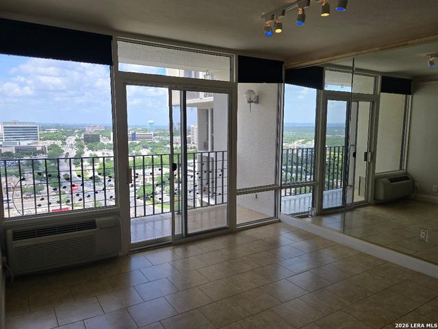 7701 Wurzbach Rd Apt 2203, San Antonio, TX 78229
