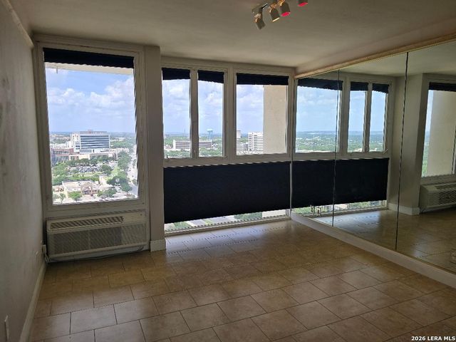 7701 Wurzbach Rd Apt 2203, San Antonio, TX 78229
