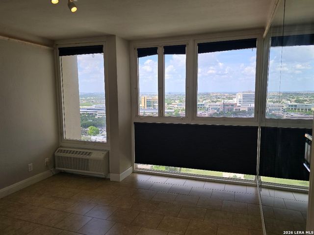 7701 Wurzbach Rd Apt 2203, San Antonio, TX 78229