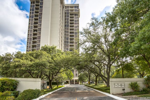 7701 Wurzbach Rd Apt 2203, San Antonio, TX 78229