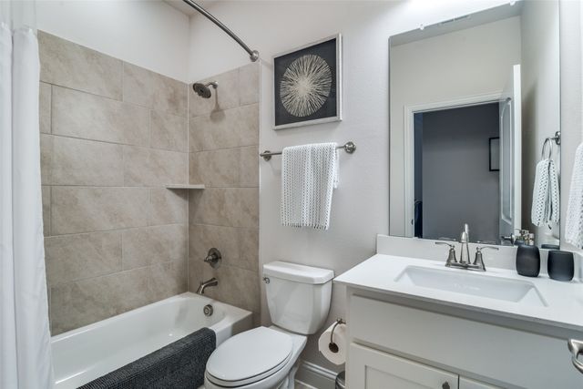 834 Mildren Lane, Fate, TX 75087