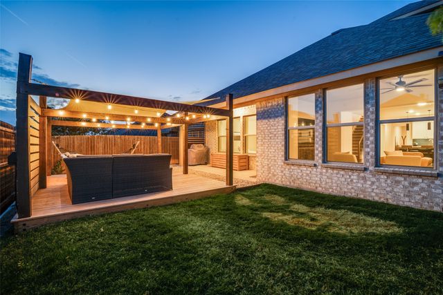834 Mildren Lane, Fate, TX 75087