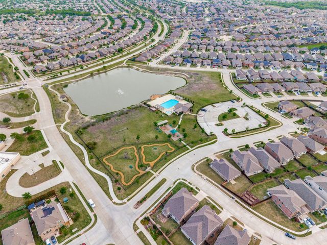 834 Mildren Lane, Fate, TX 75087