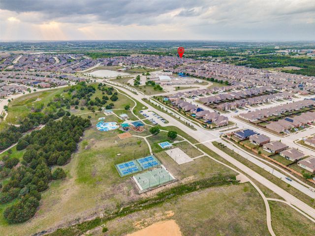 834 Mildren Lane, Fate, TX 75087