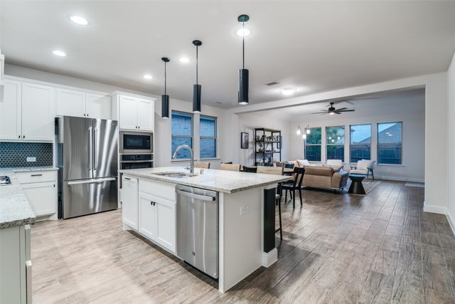 834 Mildren Lane, Fate, TX 75087
