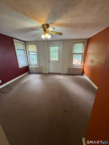136 Collis Street, West Haven, CT 06516