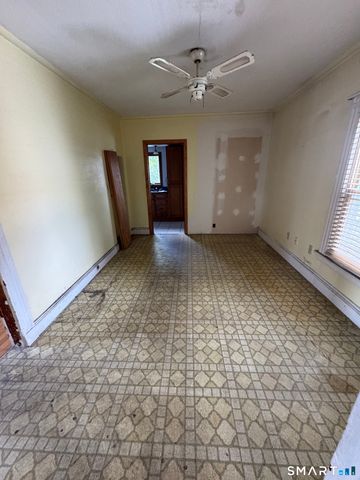 136 Collis Street, West Haven, CT 06516