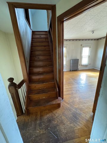 136 Collis Street, West Haven, CT 06516
