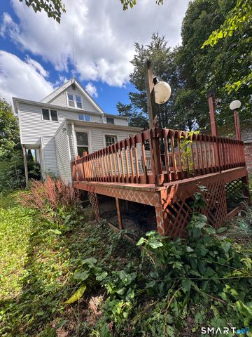 136 Collis Street, West Haven, CT 06516