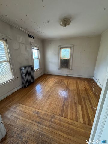 136 Collis Street, West Haven, CT 06516
