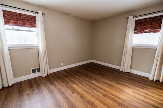 25 Walnut Park, Irondequoit, NY 14622