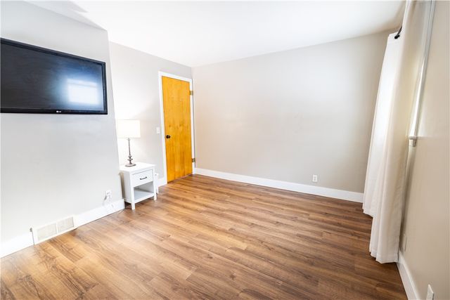 25 Walnut Park, Irondequoit, NY 14622