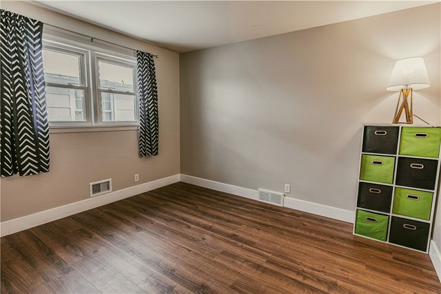 25 Walnut Park, Irondequoit, NY 14622