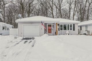 25 Walnut Park, Irondequoit, NY 14622