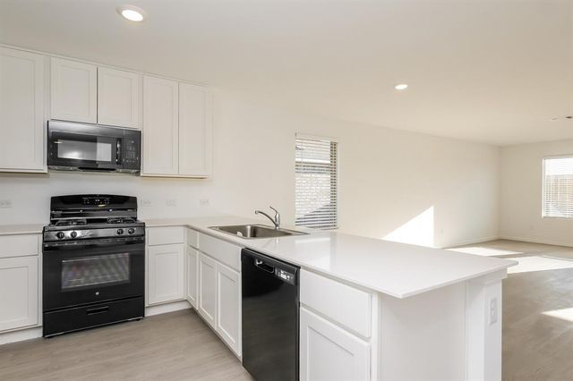 9612 NW 125th Terrace, Yukon, OK 73099