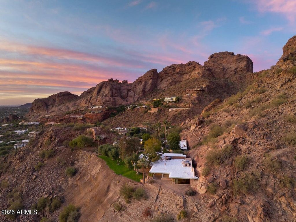 5500 N DROMEDARY Road V, Phoenix, AZ 85018 — exterior