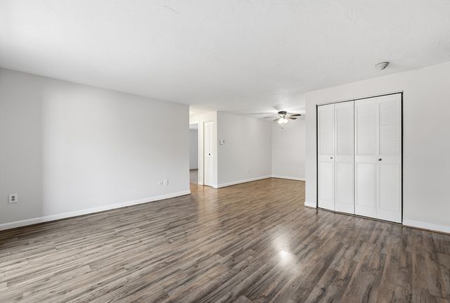 10 Mill St Q, Maynard, MA 01754