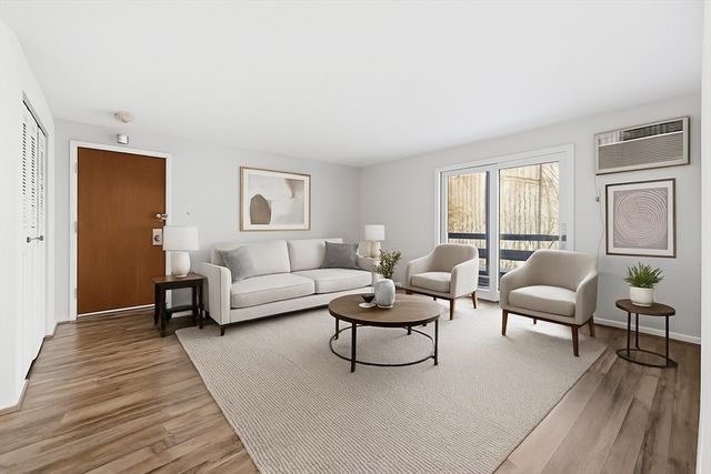 10 Mill St Q, Maynard, MA 01754