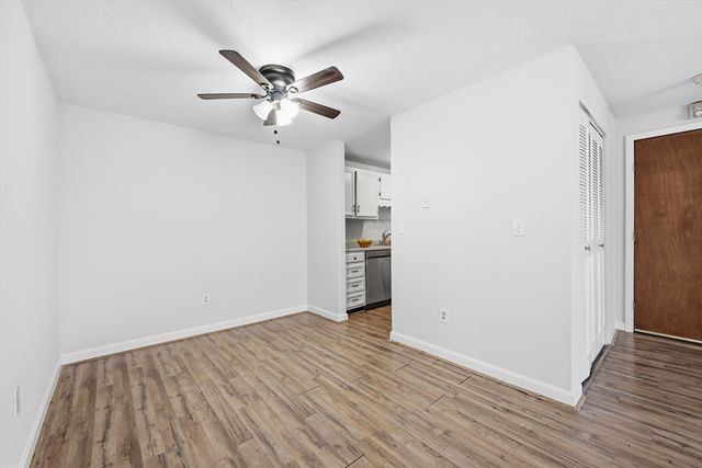 10 Mill St Q, Maynard, MA 01754