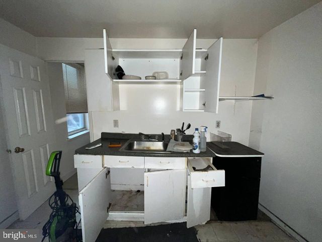 2252-54 N BROAD ST, Philadelphia, PA 19132