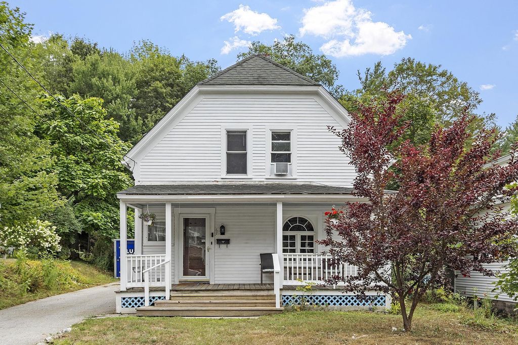 65 Church Street, Newport, NH 03773