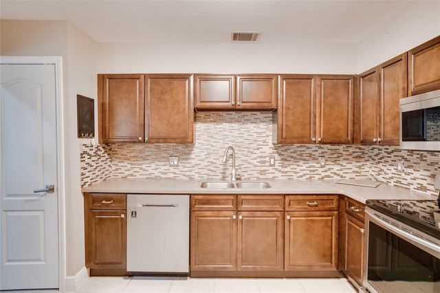 419 NEWTON PLACE, Longwood, FL 32779