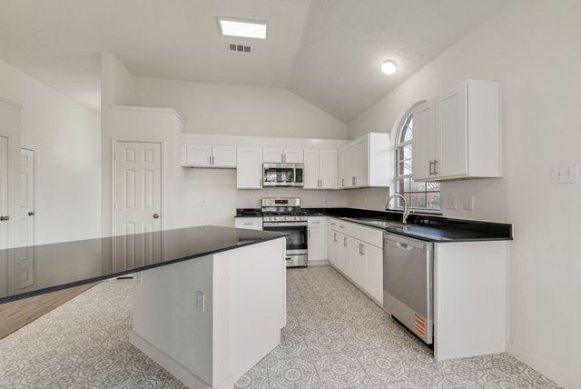 1362 Mill Crossing, Garland, TX 75040