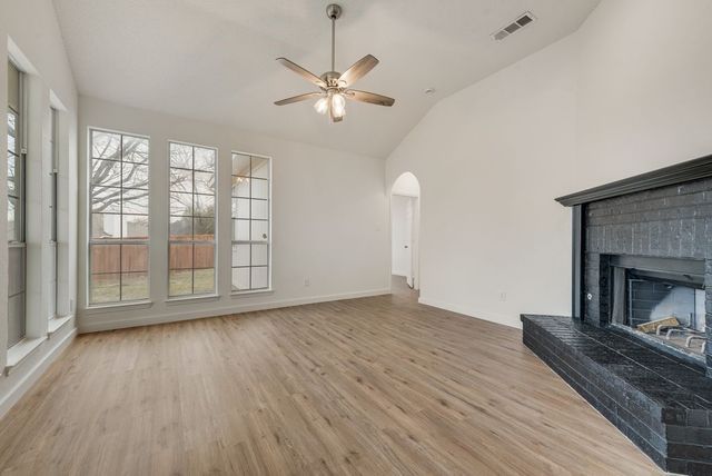 1362 Mill Crossing, Garland, TX 75040