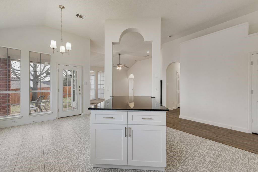 1362 Mill Crossing, Garland, TX 75040