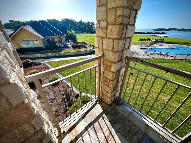 9900 Northshore Boulevard 3202, Corsicana, TX 75109