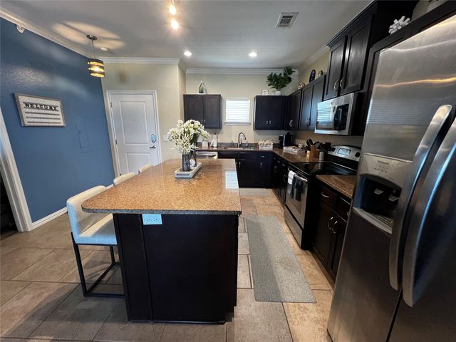 9900 Northshore Boulevard 3202, Corsicana, TX 75109