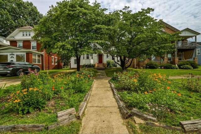 2715 1st Avenue, Huntington, WV 25702