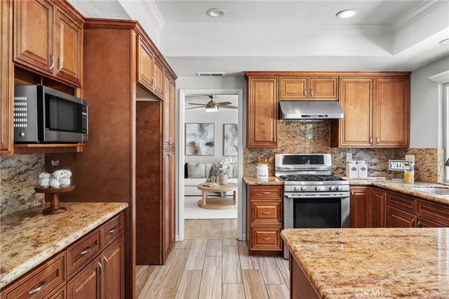 5421 E Willowick Circle, Anaheim, CA 92807