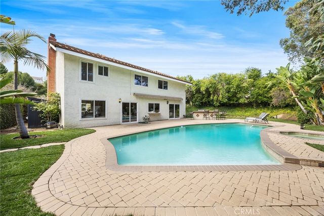 5421 E Willowick Circle, Anaheim, CA 92807