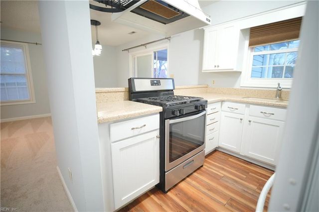 363 London ST, Portsmouth, VA 23704