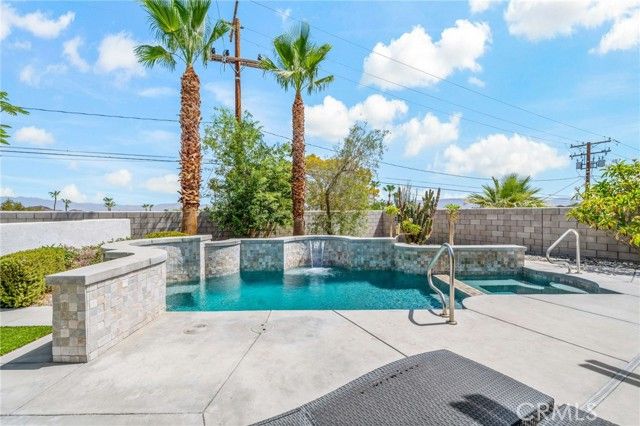 39004 Knoll View Circle, Cathedral City, CA 92234