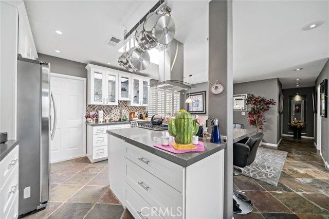 39004 Knoll View Circle, Cathedral City, CA 92234