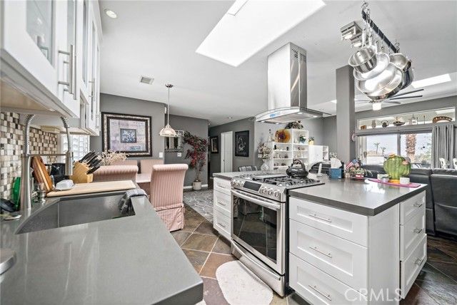 39004 Knoll View Circle, Cathedral City, CA 92234