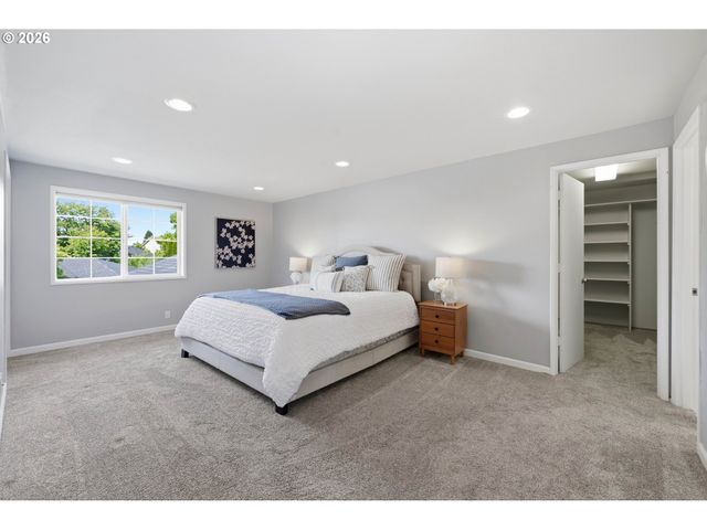 1639 VICTORIAN Way, Eugene, OR 97401