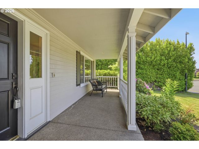 1639 VICTORIAN Way, Eugene, OR 97401