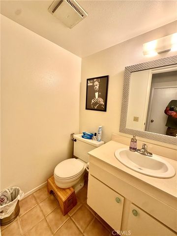 48 Eagle, Irvine, CA 92614