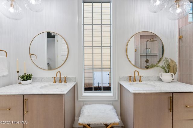 152 Coventry Court, New Bern, NC 28562