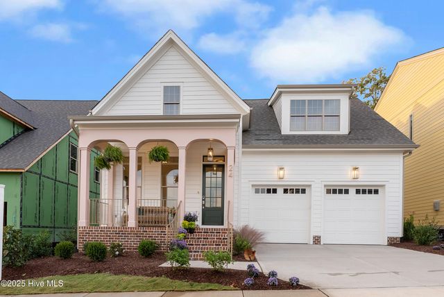 152 Coventry Court, New Bern, NC 28562