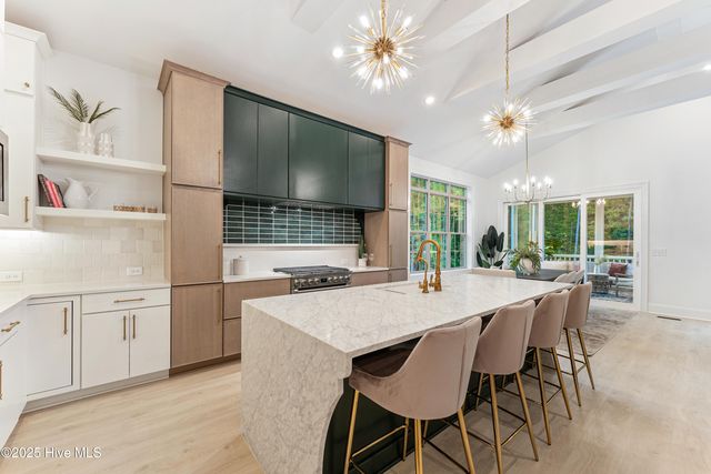 152 Coventry Court, New Bern, NC 28562