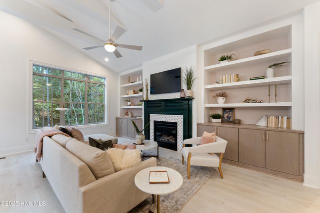 152 Coventry Court, New Bern, NC 28562